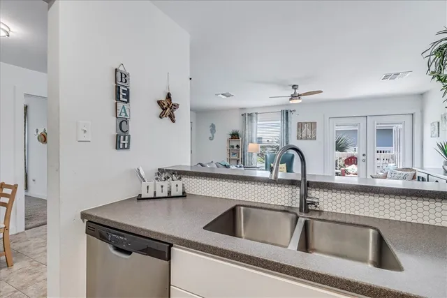 $2,500 | 4901 Highway 361, Unit 204, Port Aransas, TX 78373