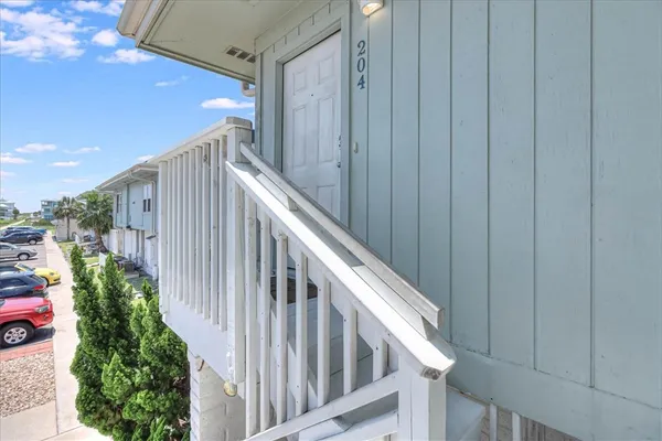 $2,500 | 4901 Highway 361, Unit 204, Port Aransas, TX 78373