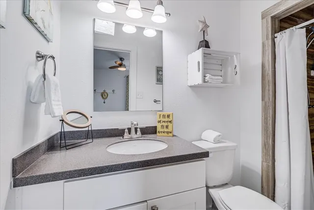 $2,500 | 4901 Highway 361, Unit 204, Port Aransas, TX 78373