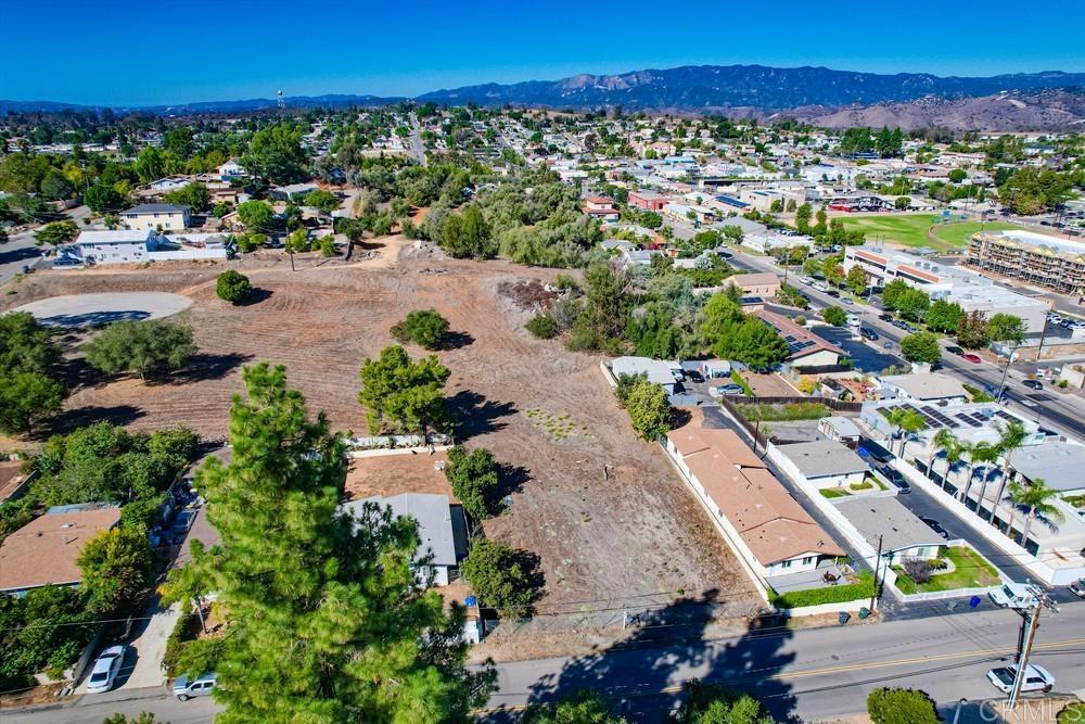 502 East Elder Street Fallbrook, CA 92028 - Photo 12 of 58 an aerial view of a city
