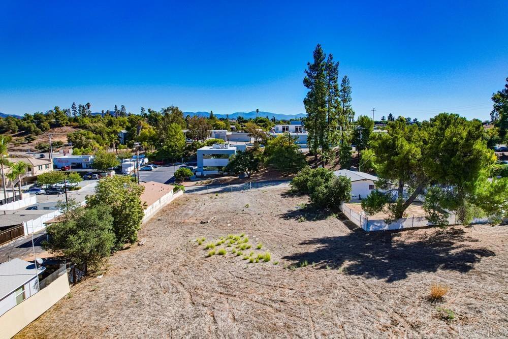 502 East Elder Street Fallbrook, CA 92028 - Photo 35 of 58