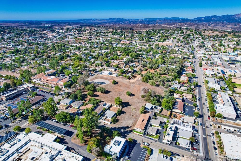 502 East Elder Street Fallbrook, CA 92028 - Photo 51 of 58 a view of a city