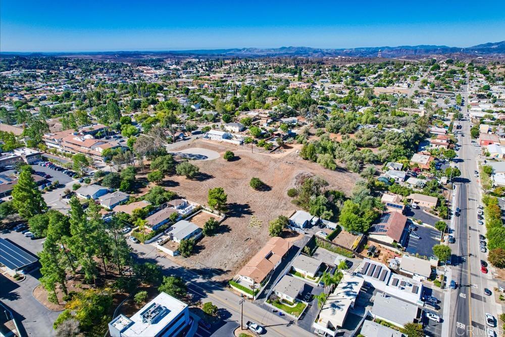 502 East Elder Street Fallbrook, CA 92028 - Photo 55 of 58 an aerial view of residential houses with outdoor space