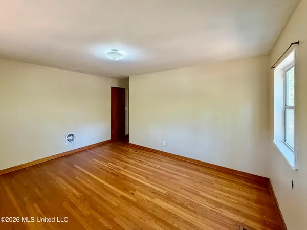$98,000 | 5447 Wayneland Drive, Jackson, MS 39211