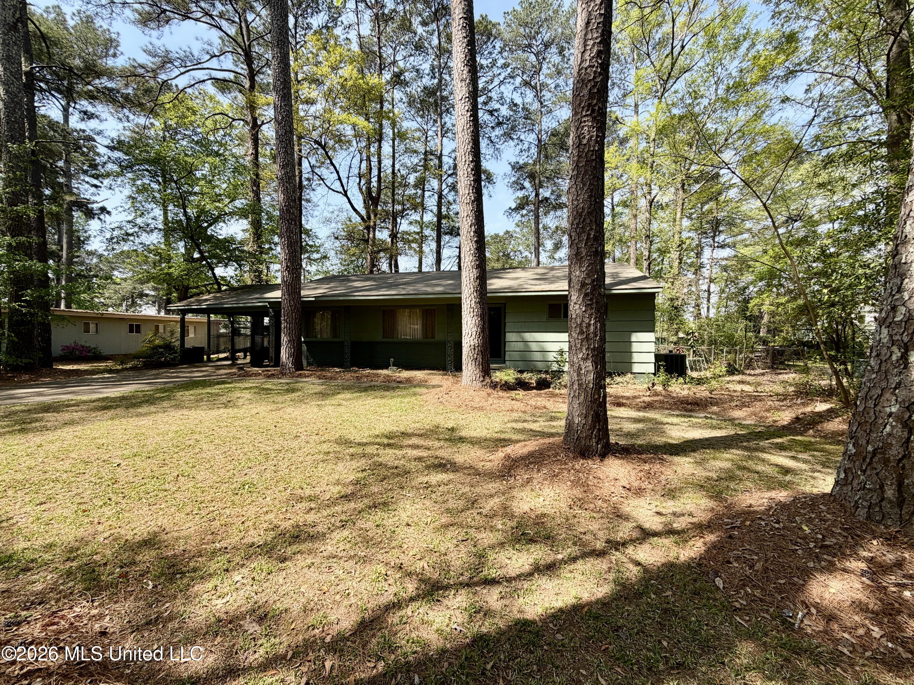 5447 Wayneland Drive Jackson, MS 39211 - Photo 3 of 23 IMG_1382