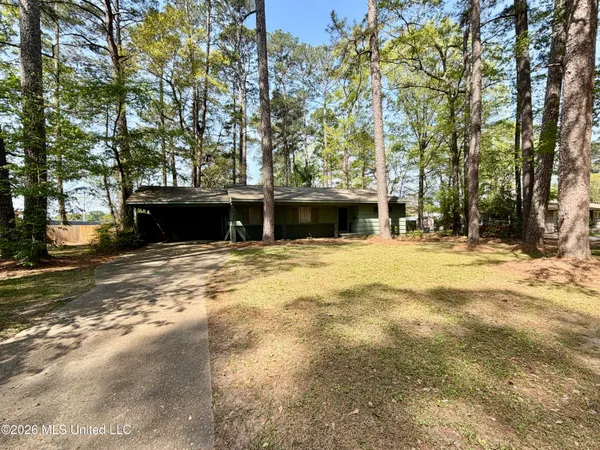 $98,000 | 5447 Wayneland Drive, Jackson, MS 39211