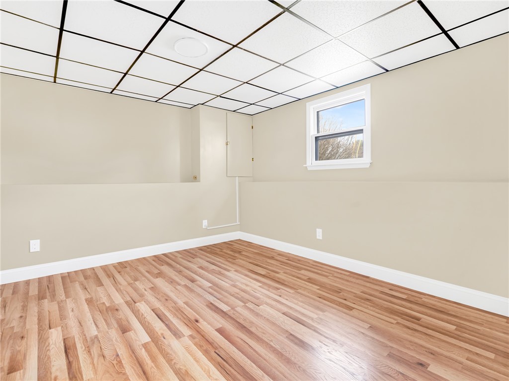 20 Killey Avenue Warwick, RI 02889 - Photo 13 of 41