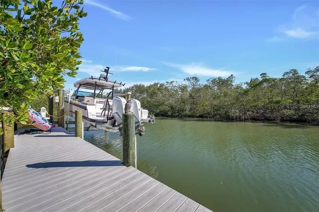 $6,500,000 | 1406 Tangier Way, Sarasota, FL 34239