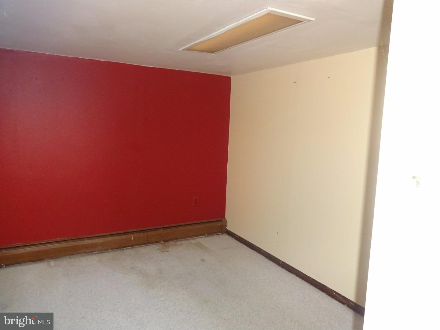 12604 Calpine Road Philadelphia, PA 19154 - Photo 14 of 19 In-law Suite