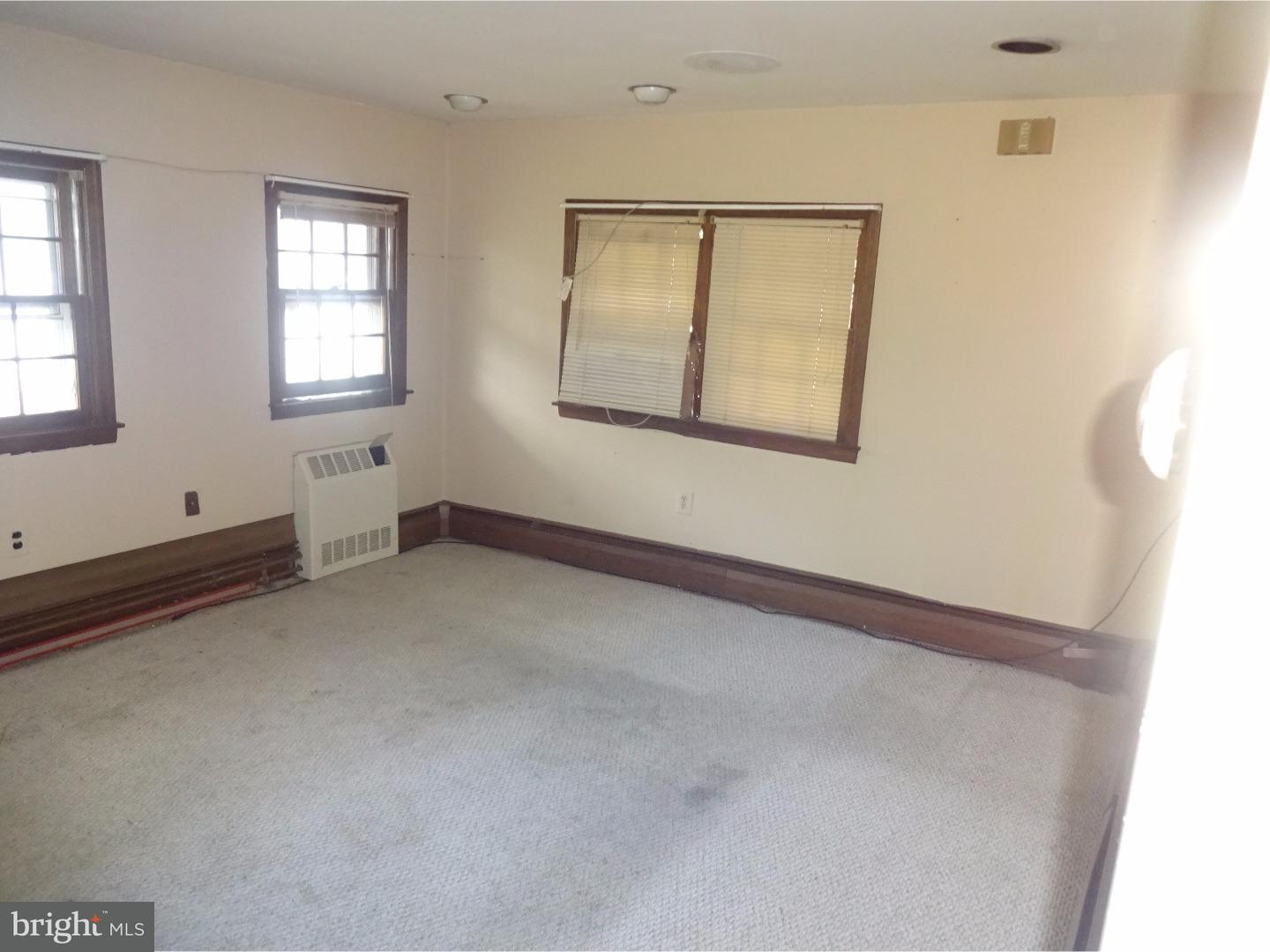 12604 Calpine Road Philadelphia, PA 19154 - Photo 15 of 19 In-law Suite