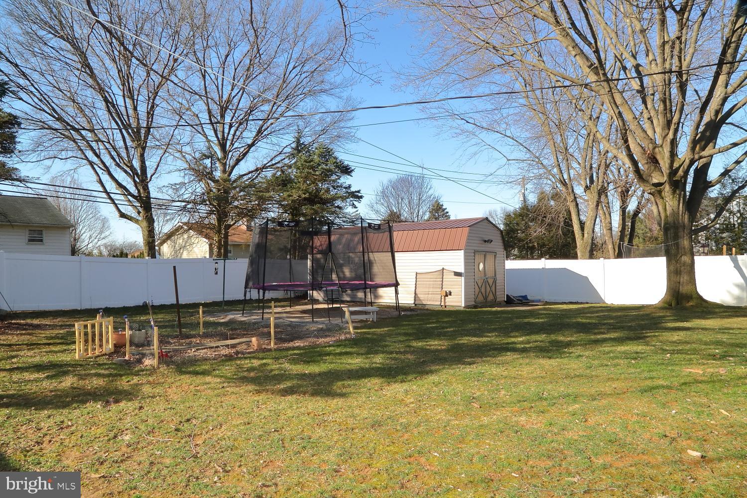 428 Nottingham Avenue Lancaster, PA 17601 - Photo 2 of 17 Fenced yard with oversized garage with electric
