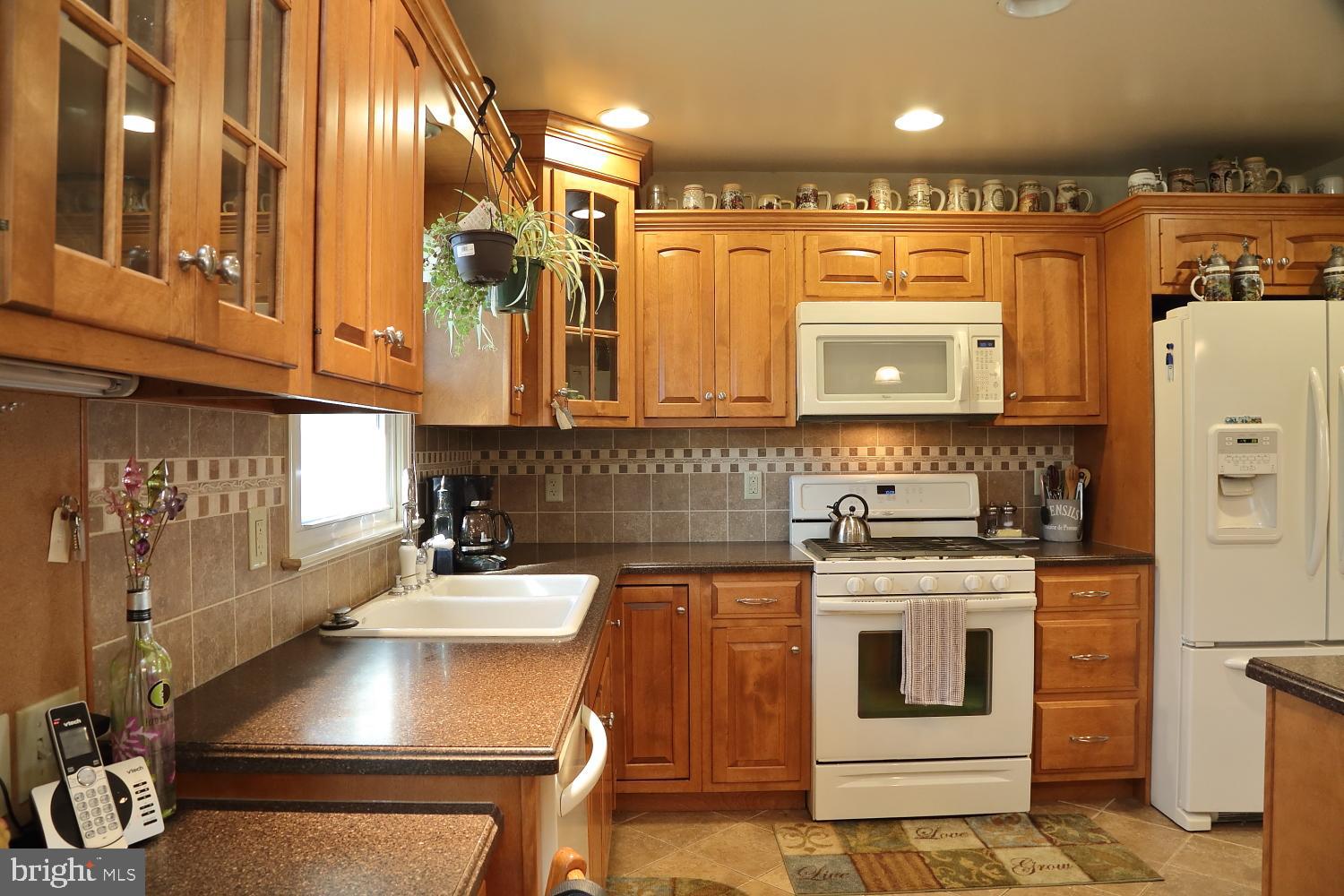 428 Nottingham Avenue Lancaster, PA 17601 - Photo 9 of 17 Gallery Image 9
