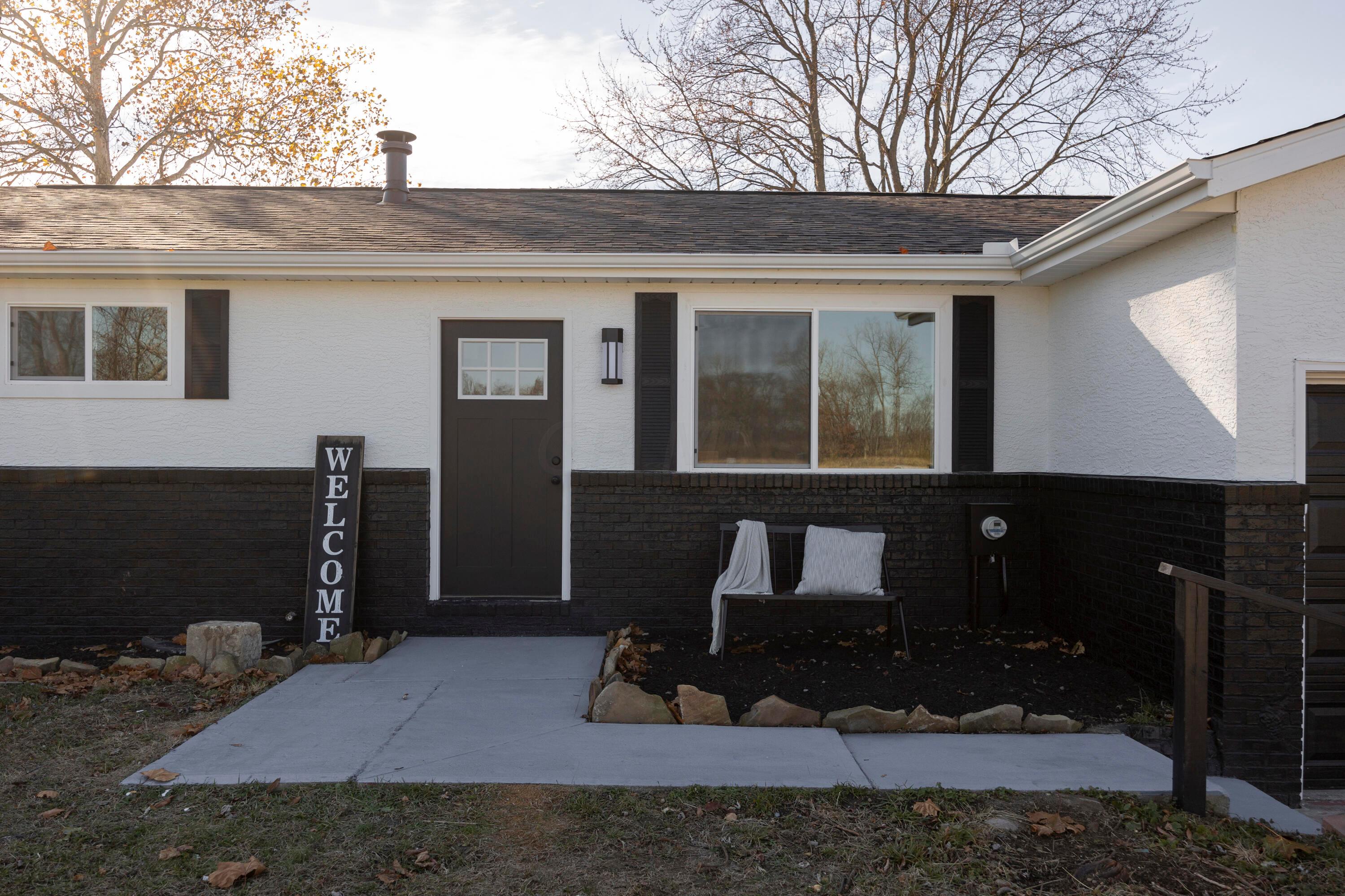 363 Amity Road Galloway, OH 43119 - Photo 5 of 42 363 Amity Rd_40