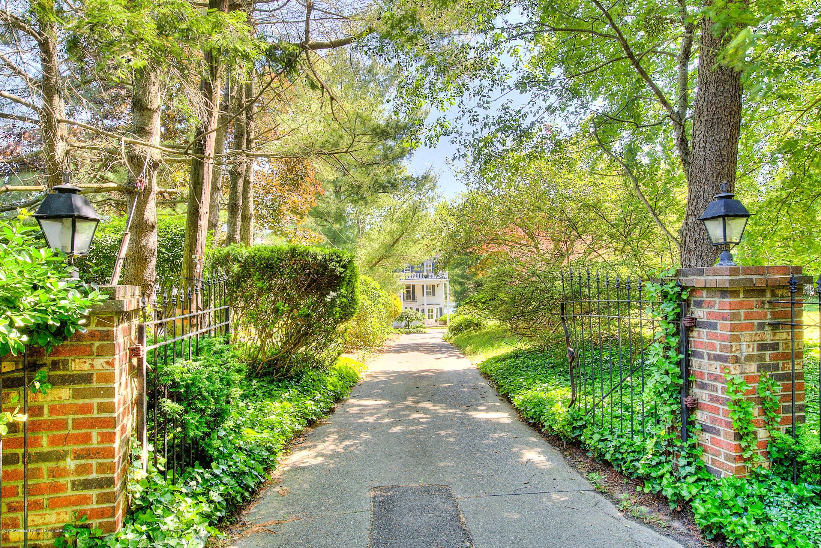 459 Locust Point Road Rumson, NJ 07760 - Photo 52 of 79 459LocustOnline-58