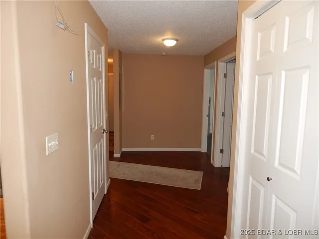 $389,000 | 96 Skylark Lane, Linn Creek, MO 65052