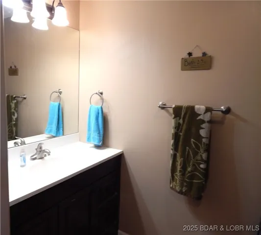 $389,000 | 96 Skylark Lane, Linn Creek, MO 65052