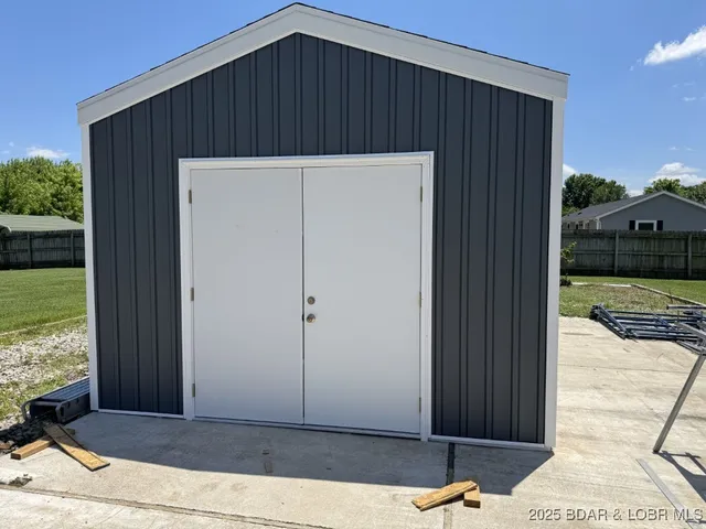 $389,000 | 96 Skylark Lane, Linn Creek, MO 65052