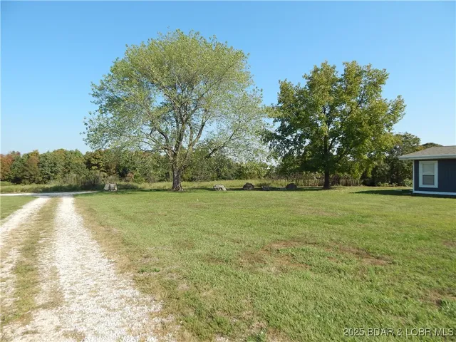 $389,000 | 96 Skylark Lane, Linn Creek, MO 65052