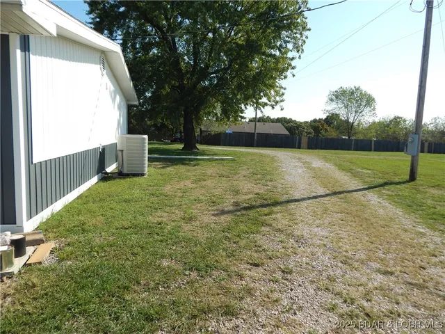 $389,000 | 96 Skylark Lane, Linn Creek, MO 65052