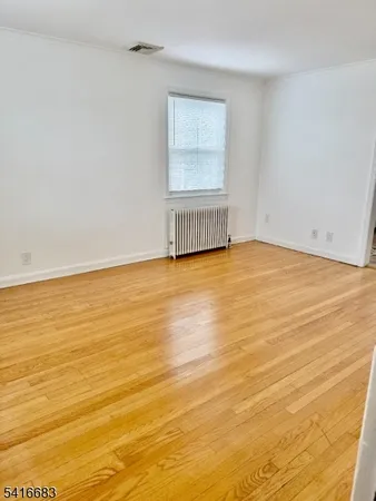 $1,995 | 547 Willow Avenue, Garwood, NJ 07027