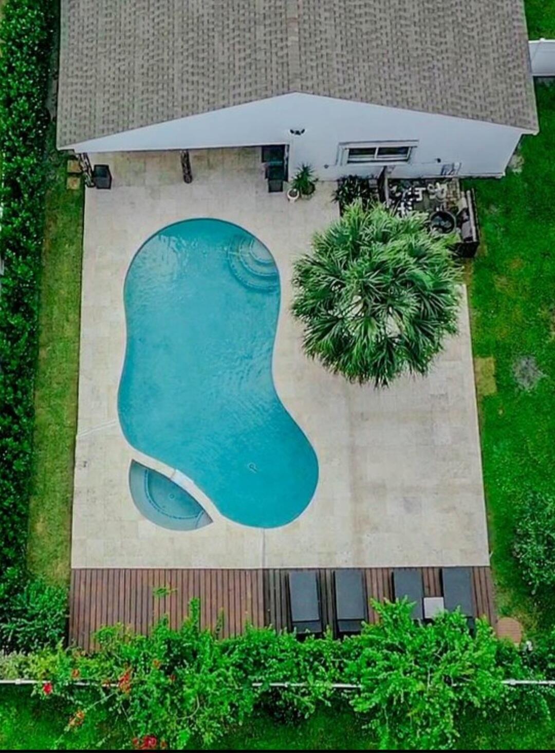 8111 Cedar Hollow Lane Boca Raton, FL 33433 - Photo 5 of 26 an aerial view of a house having yard