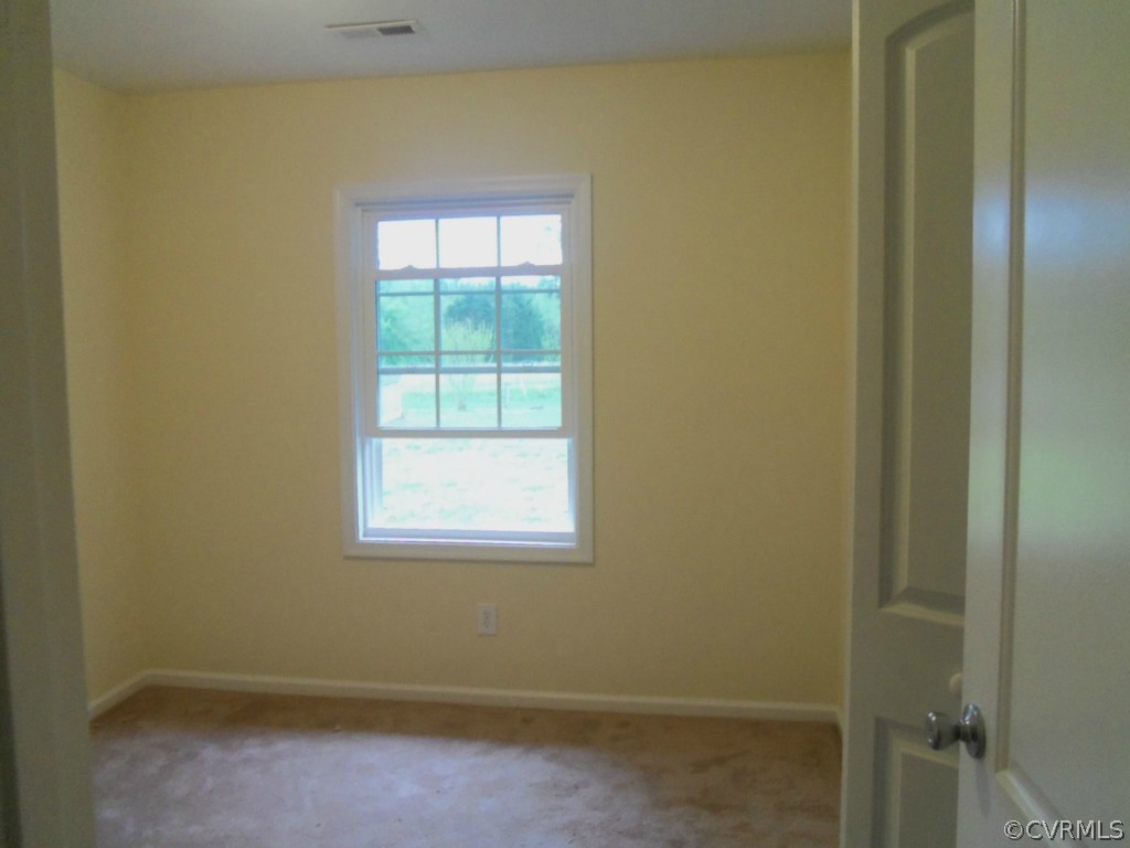 7944 Ark Road Gloucester, VA 23061 - Photo 4 of 14 Gallery Image 4