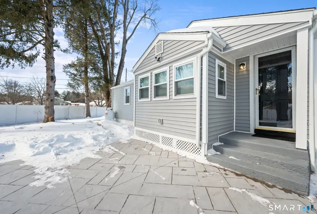 $535,000 | 42 Keene Place, Farmington, CT 06085