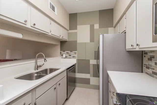 $135,000 | 2866 Steamship Circle, Unit 3A, New Orleans, LA 70123