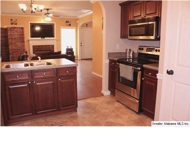4319 Ridgemont Circle Birmingham, AL 35244 - Photo 8 of 32