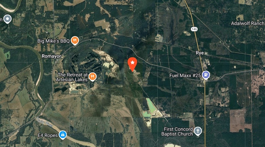 2715 County Road 2134 Cleveland, TX 77327 - Photo 3 of 8 a close up of a shower