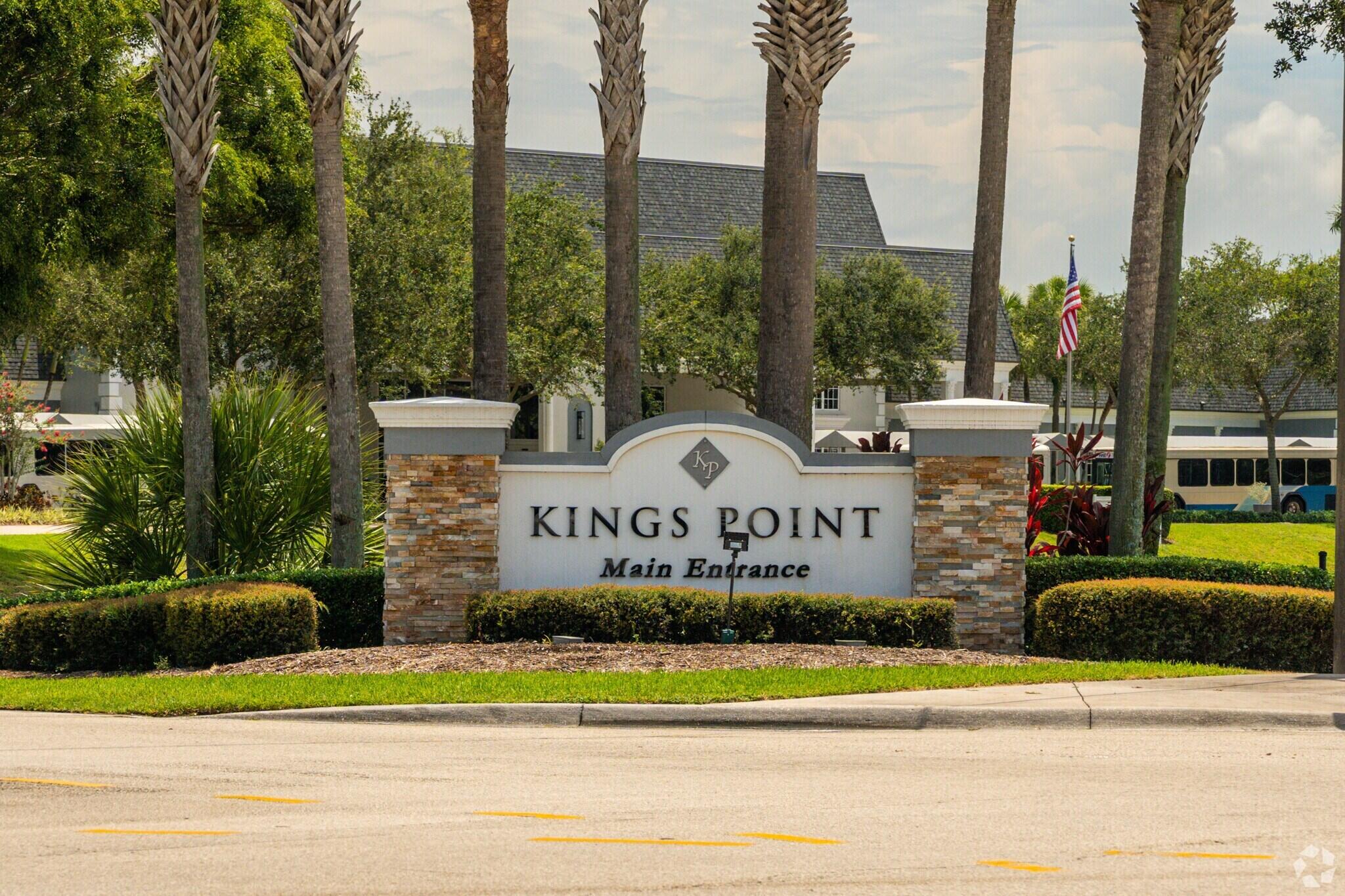 715 Normandy Lane Delray Beach, FL 33484 - Photo 2 of 42 kings-point-delray-beach-2