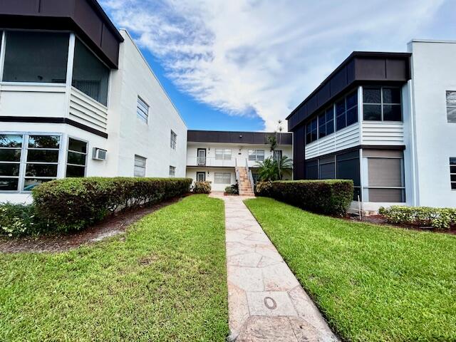 715 Normandy Lane Delray Beach, FL 33484 - Photo 32 of 42 IMG_2616