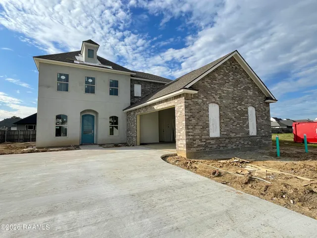 $452,876 | 107 Field Point Way, Youngsville, LA 70592