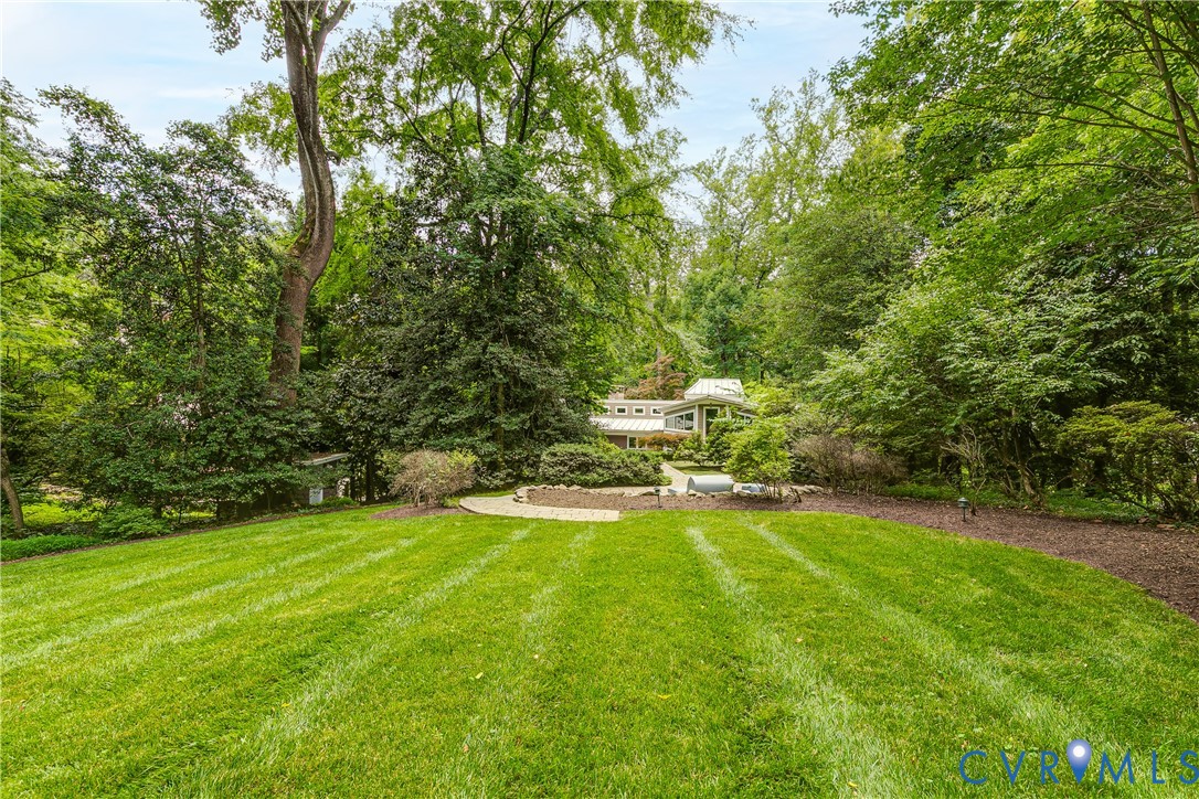 220 Ampthill Road Richmond, VA 23226 - Photo 57 of 59 Large flat green space