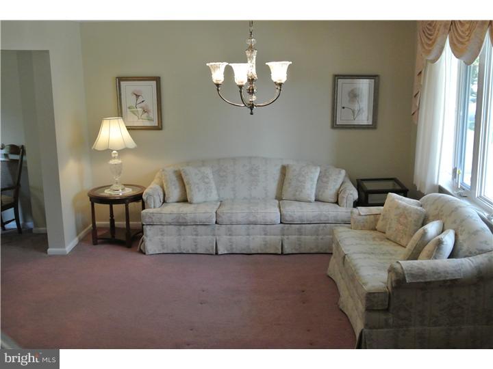 713 Springdell Road King of Prussia, PA 19406 - Photo 7 of 23 Living Room