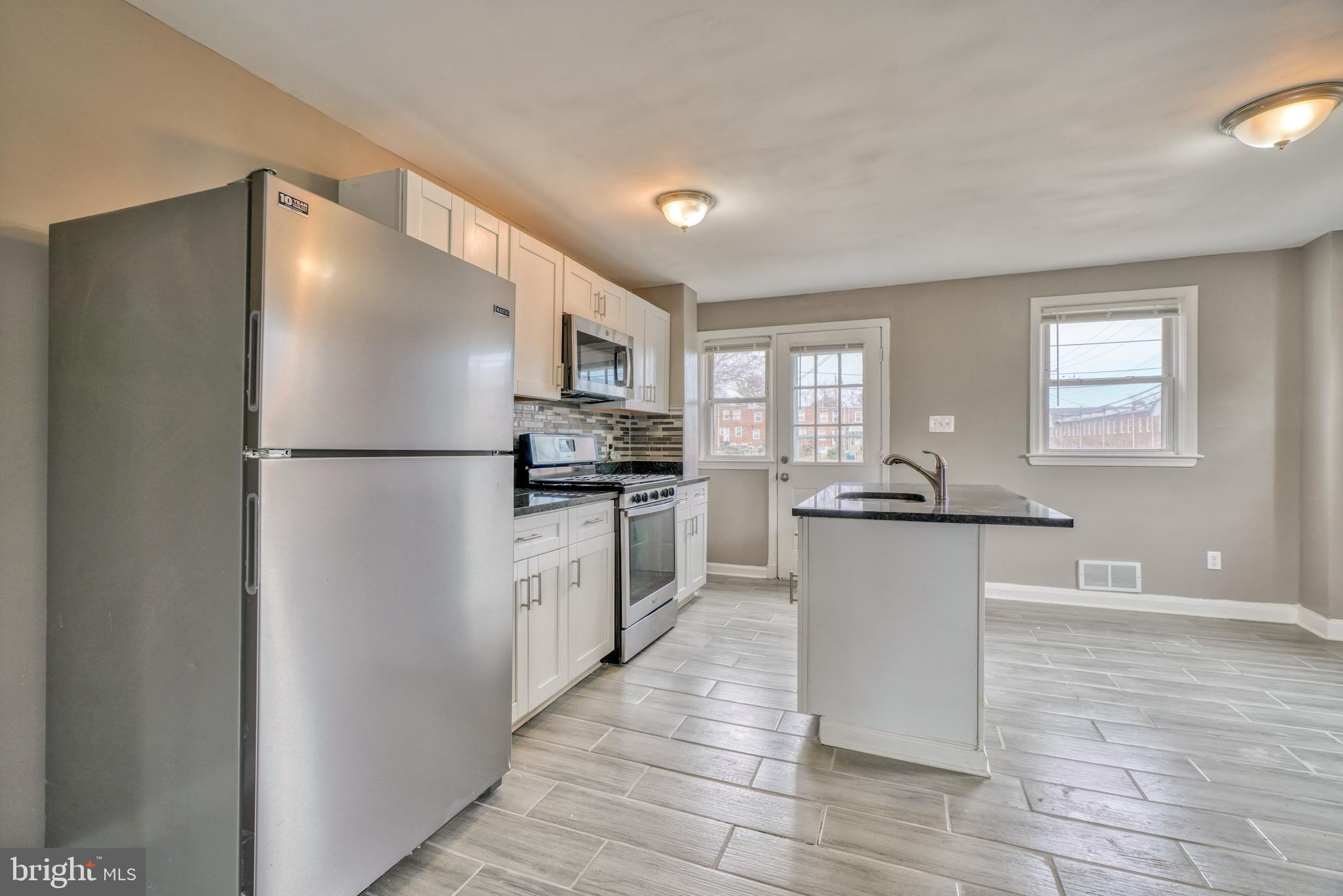 4300 Cedar Garden Road Baltimore, MD 21229 - Photo 13 of 46