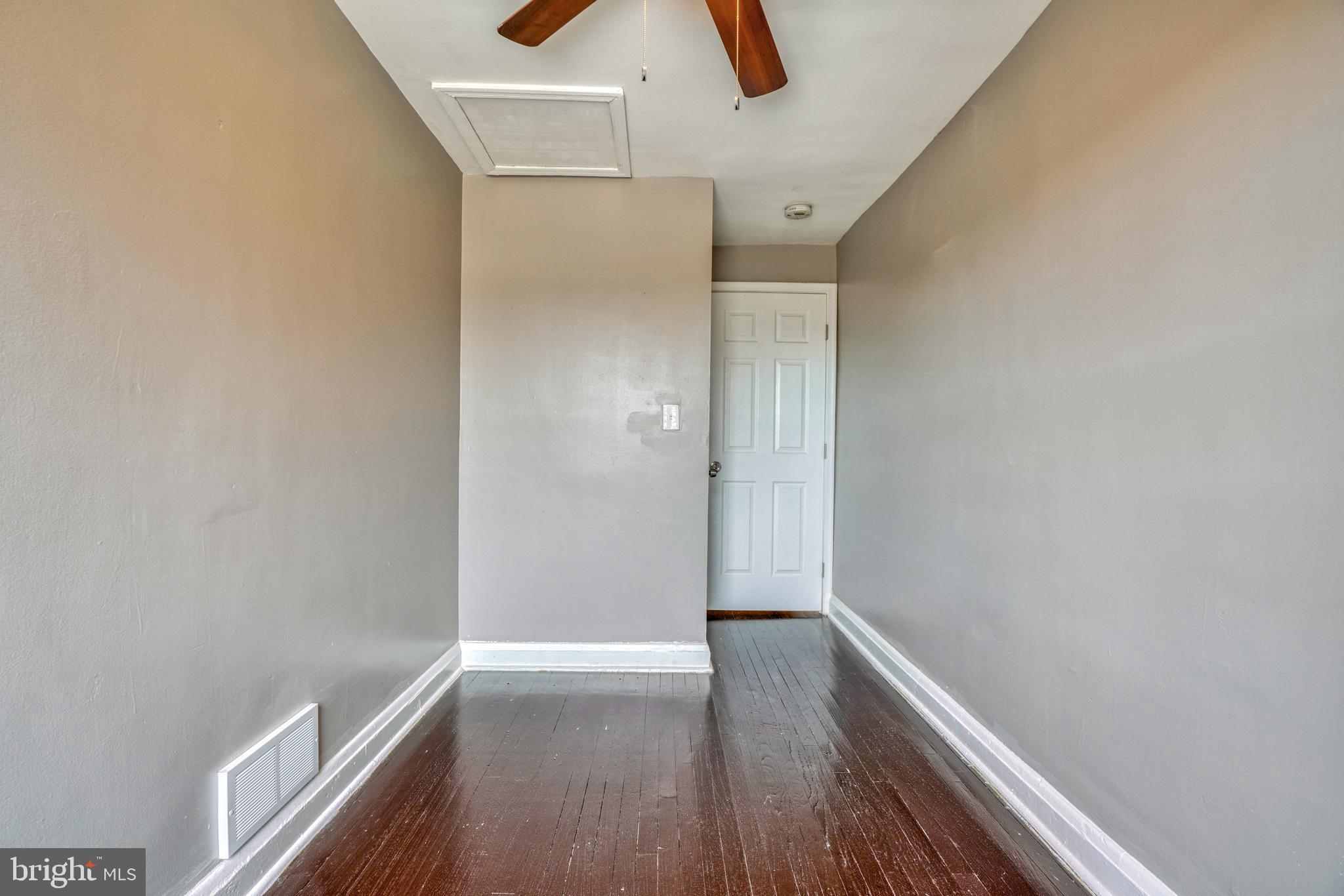 4300 Cedar Garden Road Baltimore, MD 21229 - Photo 21 of 46