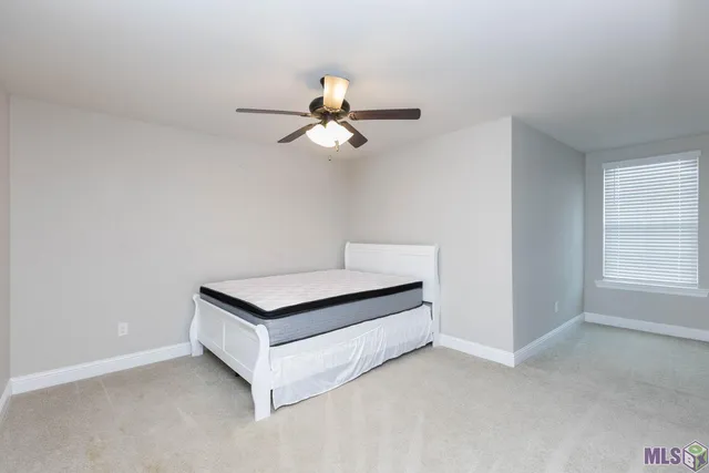 $3,300 | 6211 Lake Edge Drive, Baton Rouge, LA 70820