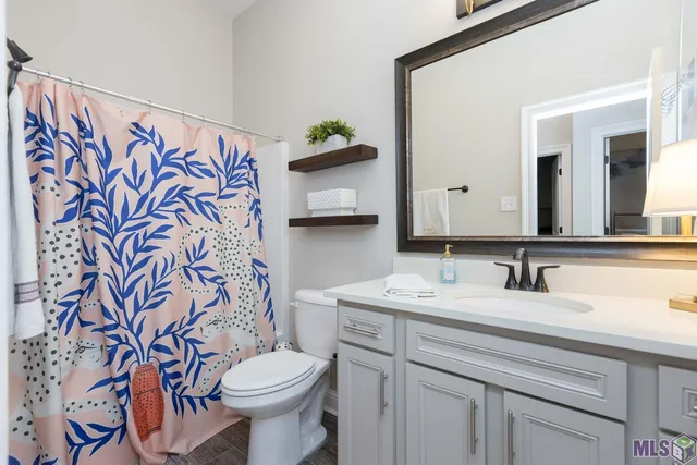 $3,300 | 6211 Lake Edge Drive, Baton Rouge, LA 70820