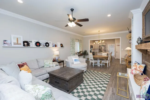 $3,300 | 6211 Lake Edge Drive, Baton Rouge, LA 70820