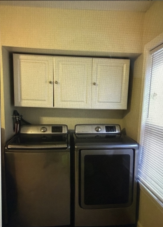 101 West Hollis Street, Unit 1 Nashua, NH 03060 - Photo 4 of 6 a close view of stove top oven