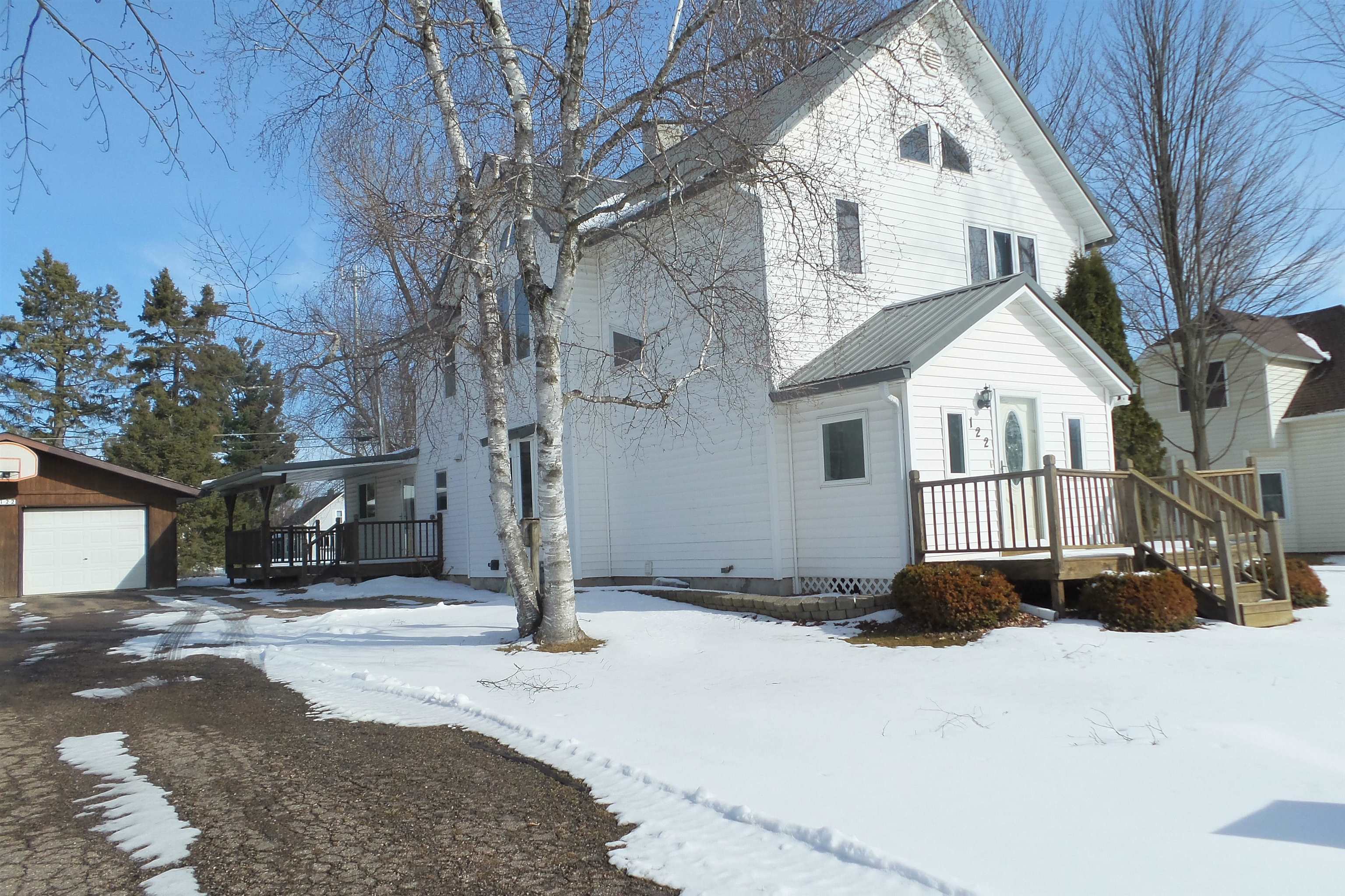 122 West Spruce Street Abbotsford, WI 54405 - Photo 2 of 30