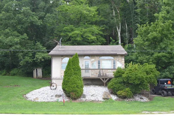 $180,000 | 3688 Highway 52, Manchester, OH 45144
