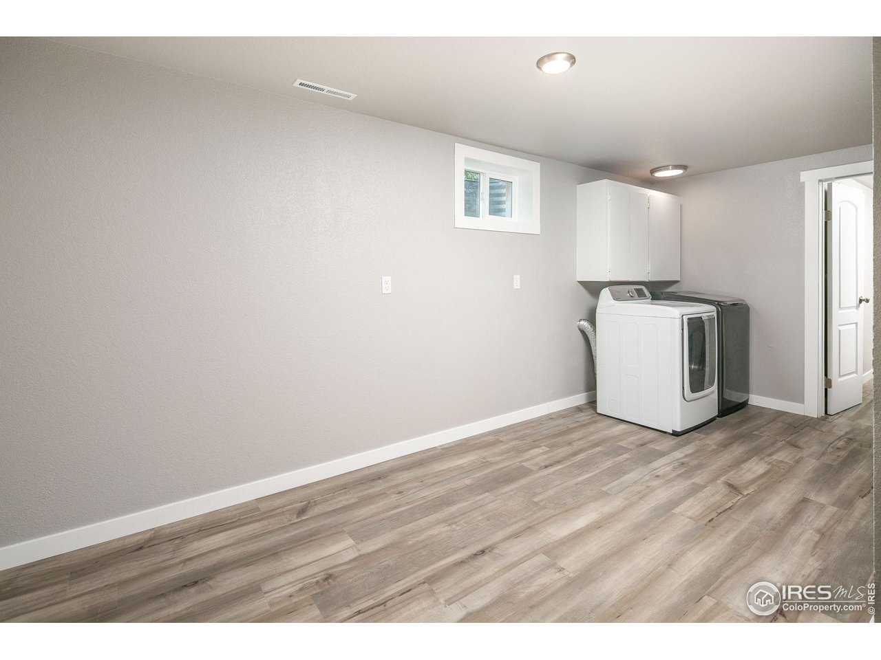 1409 Briarwood Road Fort Collins, CO 80521 - Photo 17 of 27 Oversized Laundry Room