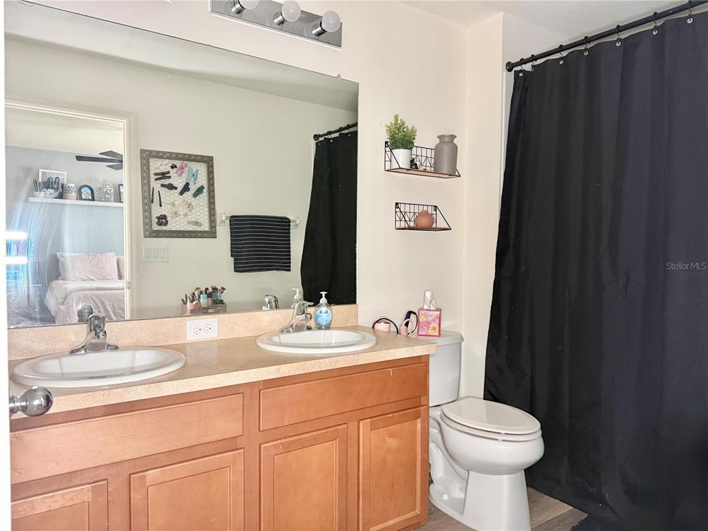 6956 Towne Lake Road Riverview, FL 33578 - Photo 16 of 29