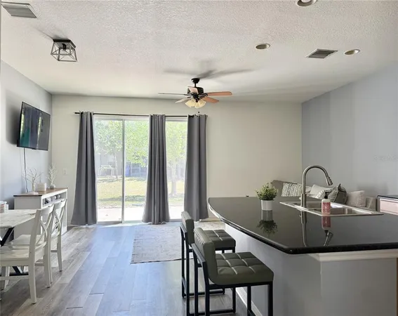 $252,000 | 6956 Towne Lake Road, Riverview, FL 33578
