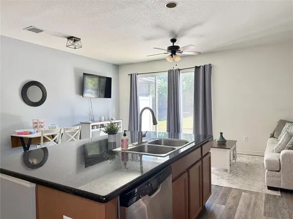 $252,000 | 6956 Towne Lake Road, Riverview, FL 33578