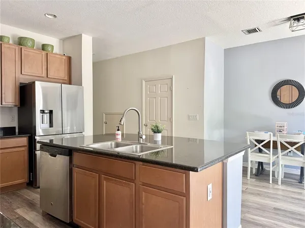 $252,000 | 6956 Towne Lake Road, Riverview, FL 33578