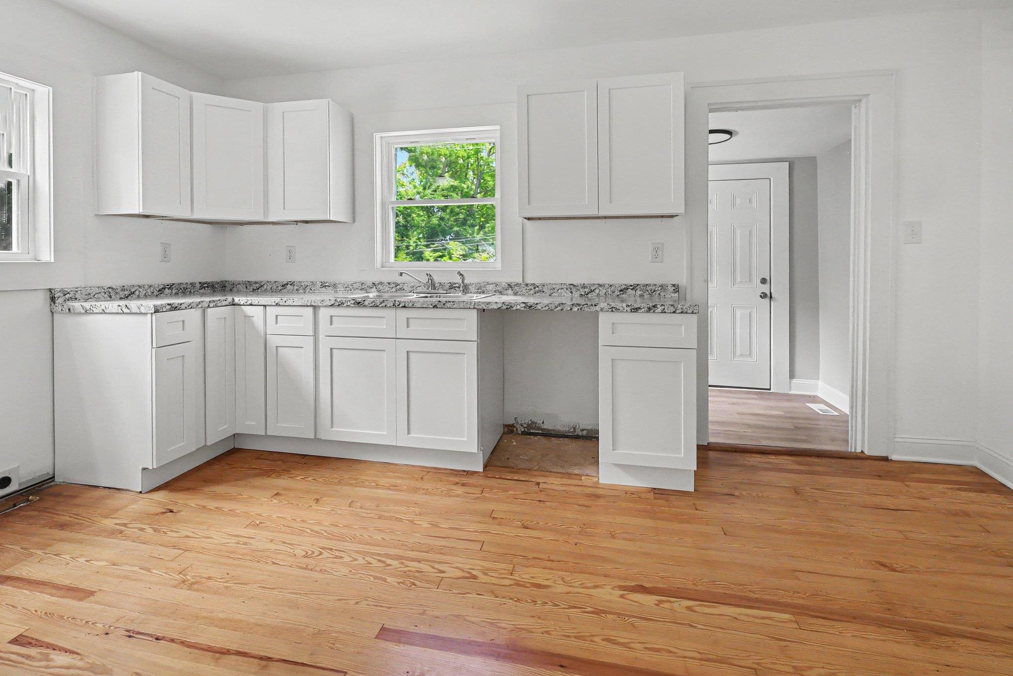 586 Hickory Drive Startex, SC 29377 - Photo 8 of 17