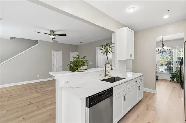 $365,000 | 204 Kenninghall Lane, Unit 6, Smyrna, GA 30082